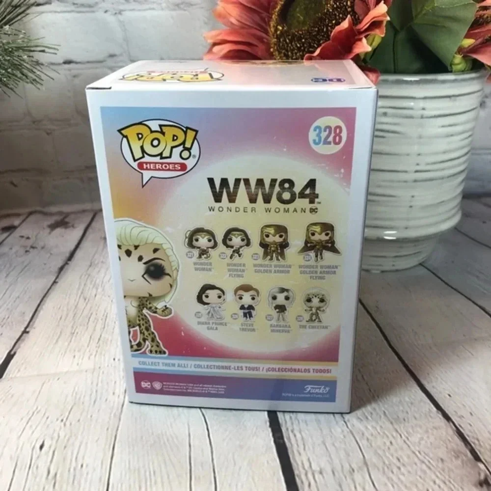 Funko pop super hero’s WW84 328 - Picture 4 of 5